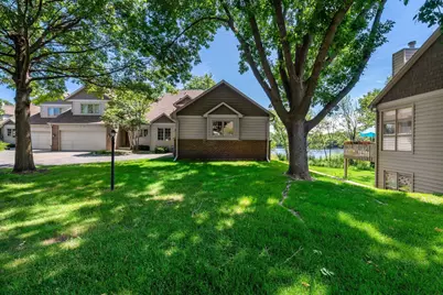 630 Sullivan Lane NE, Columbia Heights, MN 55421 - Photo 2
