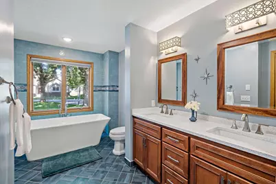 630 Sullivan Lane NE, Columbia Heights, MN 55421 - Photo 16