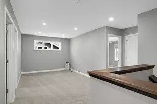 870 Spancil Hl Dr, Woodbury, MN 55129 - Photo 20