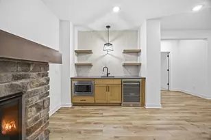 2415 Laurie Ct, Roseville, MN 55113 - Photo 44