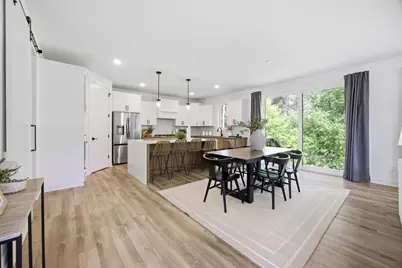 2415 Laurie Court, Roseville, MN 55113 - Photo 14