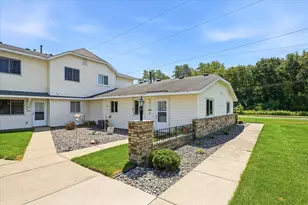 11102 Drake St NW, Coon Rapids, MN 55433 - Photo 4