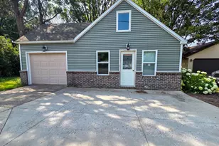 810 5th Ave SE, Little Falls, MN 56345 - Photo 2