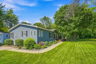 74 Riverside Terrace, Watertown, MN 55388 - Photo 2