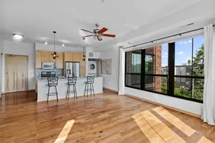 4525 Park Commons Dr, Minneapolis, MN 55416 - Photo 8