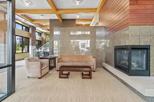 4525 Park Commons Dr, Minneapolis, MN 55416 - Photo 22