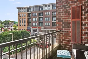 4525 Park Commons Dr, Minneapolis, MN 55416 - Photo 18