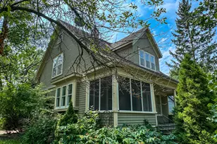 327 E Pearl St, Owatonna, MN 55060 - Photo 2