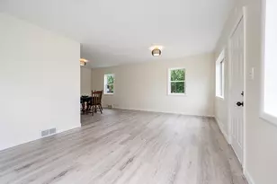 606 NW 7th Ave, Grand Rapids, MN 55744 - Photo 10