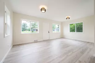 606 NW 7th Ave, Grand Rapids, MN 55744 - Photo 8