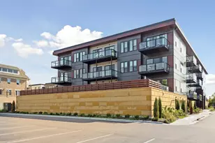 253 Lake Street E, Wayzata, MN 55391 - Photo 16