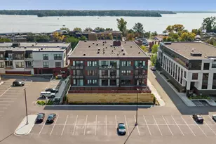 253 Lake Street E, Wayzata, MN 55391 - Photo 10
