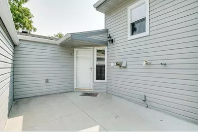 601 35th Avenue S #1, Moorhead, MN 56560 - Photo 8