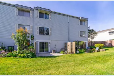 2281 Pond Avenue E #10, Maplewood, MN 55119 - Photo 28