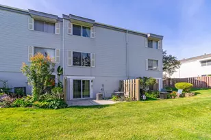 2281 Pond Ave E, Maplewood, MN 55119 - Photo 28