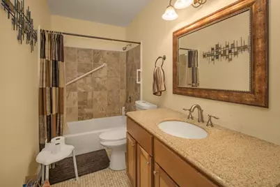 2281 Pond Avenue E #10, Maplewood, MN 55119 - Photo 20