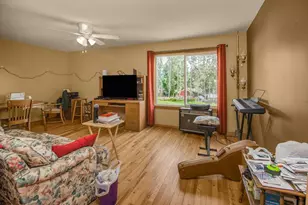 2281 Pond Ave E, Maplewood, MN 55119 - Photo 14