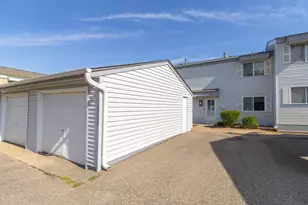 2281 Pond Ave E, Maplewood, MN 55119 - Photo 1