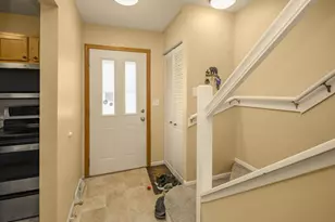 2281 Pond Ave E, Maplewood, MN 55119 - Photo 6