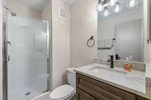 1225 Lasalle Ave, Minneapolis, MN 55403 - Photo 22
