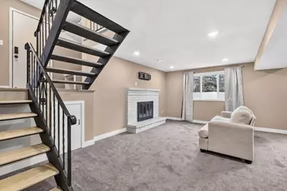 7810 Idaho Lane N, Brooklyn Park, MN 55445 - Photo 10