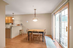 1056 Lovell Ave W, Roseville, MN 55113 - Photo 10