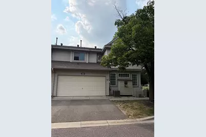 1056 Lovell Avenue W, Roseville, MN 55113 - Photo 2