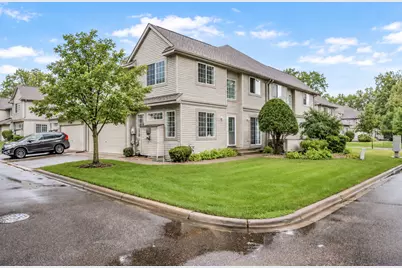 1056 Lovell Avenue W, Roseville, MN 55113 - Photo 2
