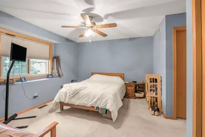 1056 Lovell Avenue W, Roseville, MN 55113 - Photo 16