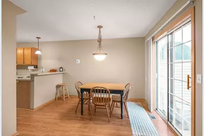 1056 Lovell Avenue W, Roseville, MN 55113 - Photo 12