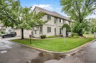 1056 Lovell Ave W, Roseville, MN 55113 - Photo 12