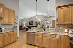 423 Doppy Ln, Le Sueur, MN 56058 - Photo 12