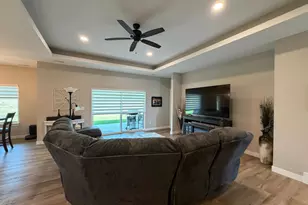 719 Tallgrass Cir, Luverne, MN 56156 - Photo 10