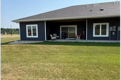 719 Tallgrass Circle, Luverne, MN 56156 - Photo 2