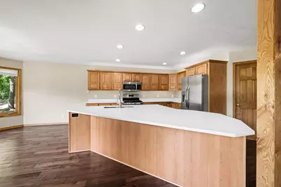 2430 Larpenteur Avenue E, Maplewood, MN 55109 - Photo 6