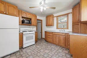 5732 41st Ave S, Minneapolis, MN 55417 - Photo 2