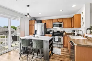 3117 Clover Ridge Dr, Chaska, MN 55318 - Photo 1
