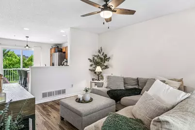 3117 Clover Ridge Drive, Chaska, MN 55318 - Photo 14