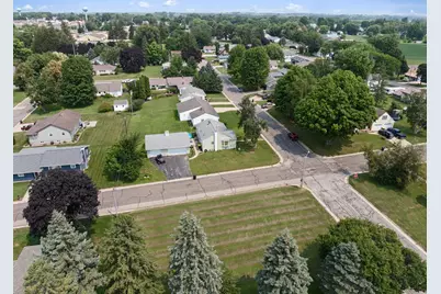 418 Monroe Street E, Caledonia, MN 55921 - Photo 4