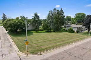418 Monroe Street E, Caledonia, MN 55921 - Photo 1
