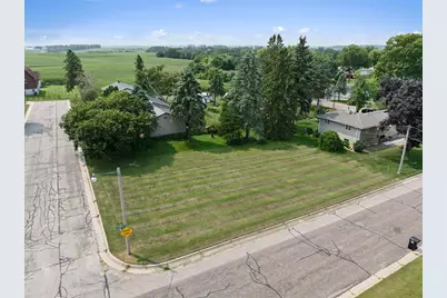 418 Monroe Street E, Caledonia, MN 55921 - Photo 6