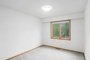 14806 Hallmark Dr, Apple Valley, MN 55124 - Photo 20