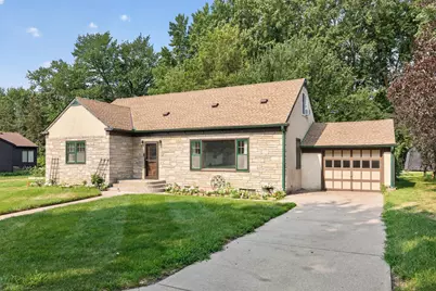 117 Fir Street S, Lester Prairie, MN 55354 - Photo 2