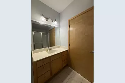 2900 University Ave Southeast #402, Minneapolis, MN 55414 - Photo 16