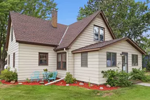 11 Wood Street N, Mora, MN 55051 - Photo 2