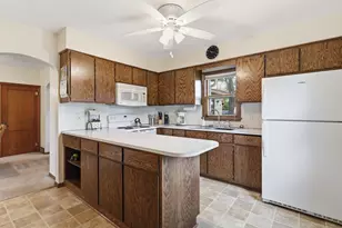 11 Wood Street N, Mora, MN 55051 - Photo 4