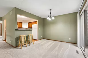 566 Donegal Cir, Shoreview, MN 55126 - Photo 6