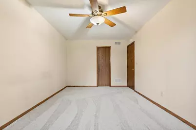 566 Donegal Circle, Shoreview, MN 55126 - Photo 22