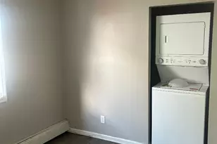 1204 E 7th St, Saint Paul, MN 55106 - Photo 14