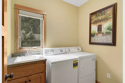 8415 Groveland Road, Mounds View, MN 55112 - Photo 20
